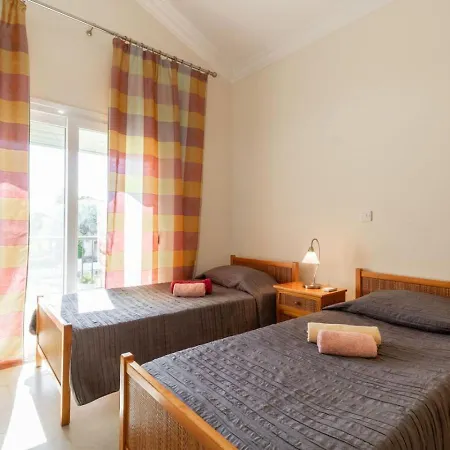 Сasa de vacaciones Melania - Garden Haven Near Coral Bay *