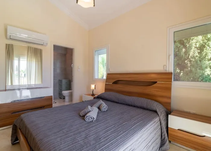 Prázdninový dům Melania - Garden Haven Near Coral Bay Pegeia