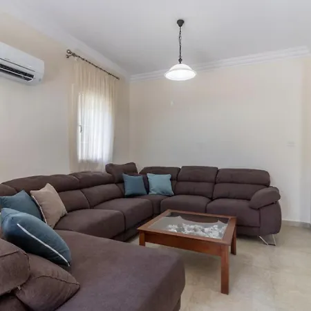 Nyaraló Melania - Garden Haven Near Coral Bay *