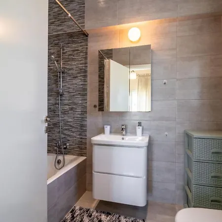 Nyaraló Melania - Garden Haven Near Coral Bay Péjia