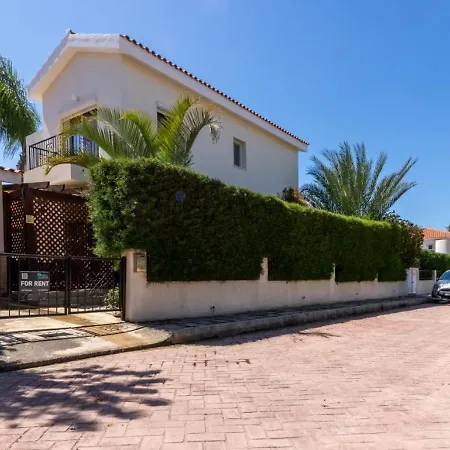 Melania - Garden Haven Near Coral Bay * Peja